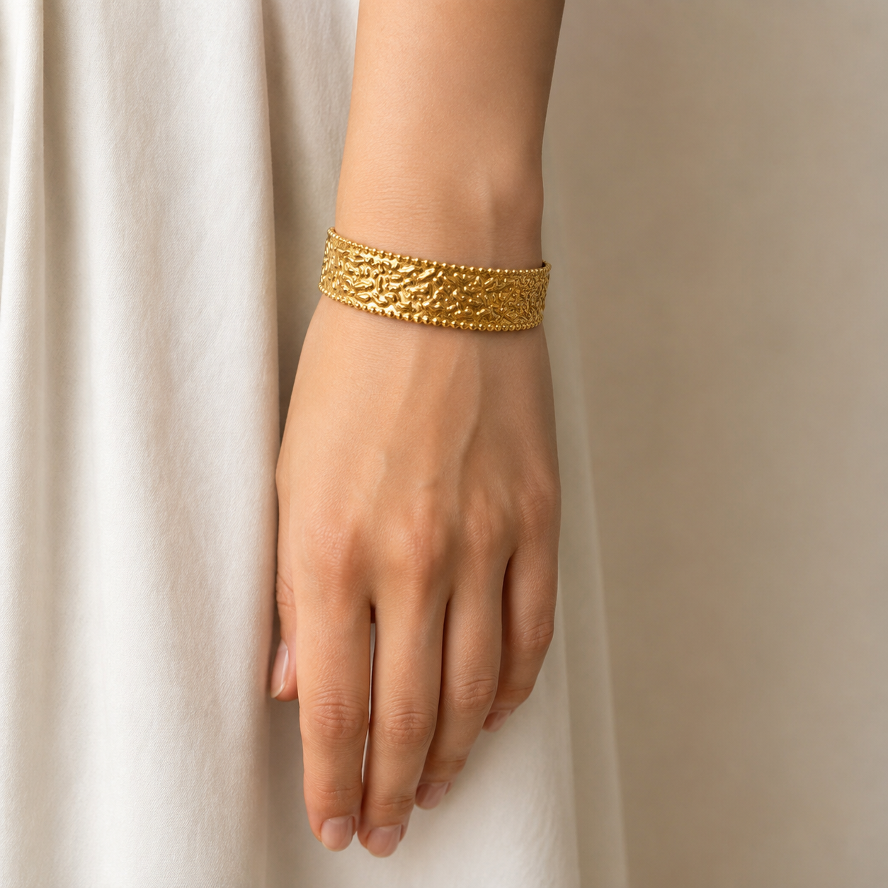 Waterproof 18K Gold Plated Stainless Steel Textured Open Cuff Bracelet – Tarnish Resistant & Hypoallergenic