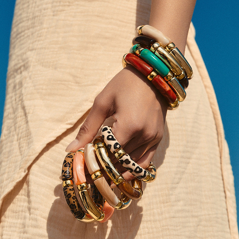 Colorful acrylic stretch bracelet