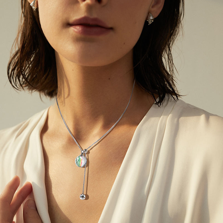 Oudisijewelry Adjustable faceted glass pendant necklace