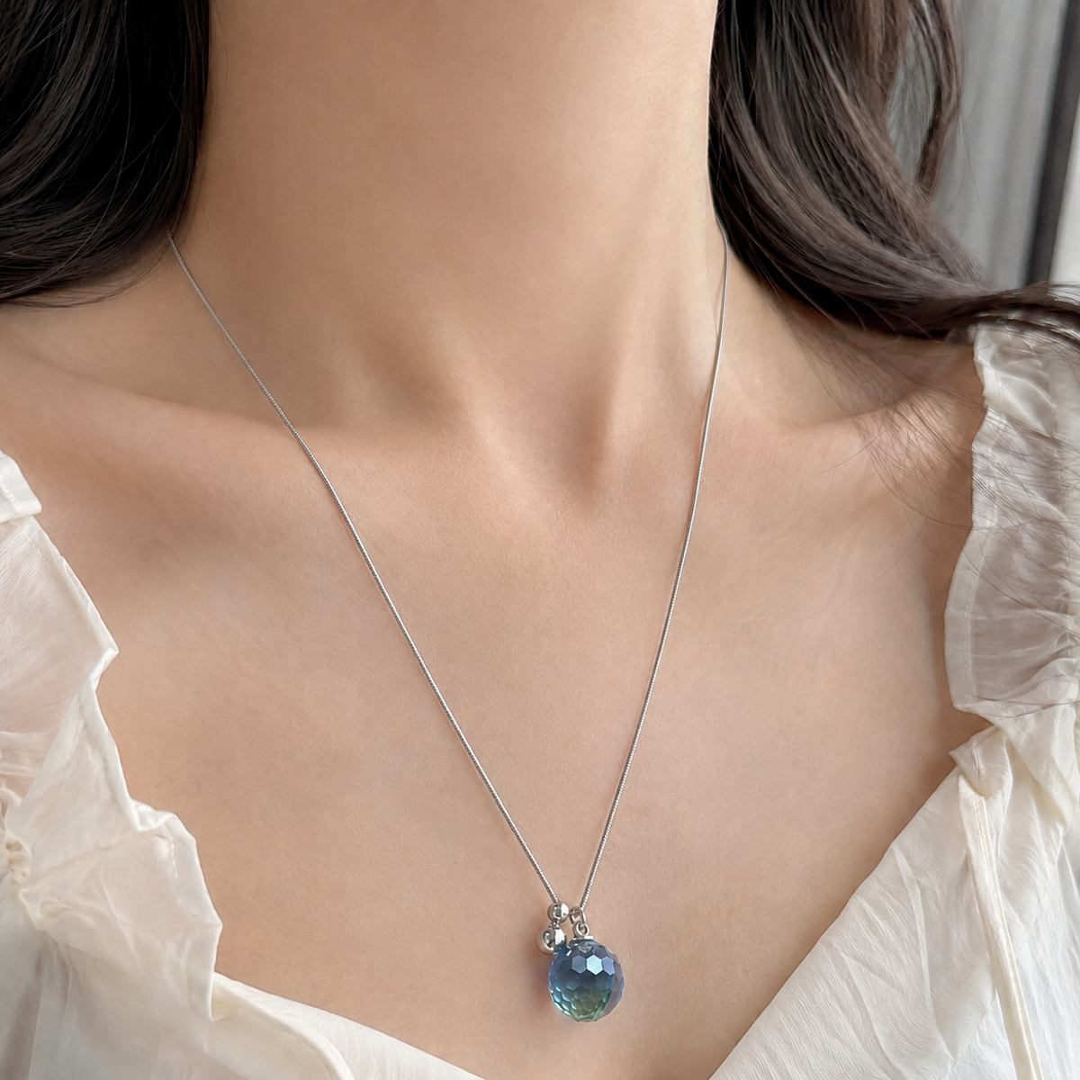 Stainless Steel 18K Gold-Plated Adjustable Faceted Glass Pendant Necklace